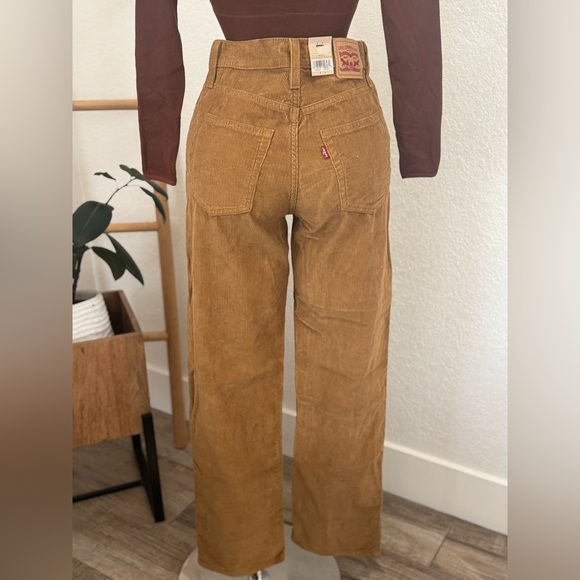 NWT Levi's Women's Ribcage Straight Leg Corduroy Jeans - Picture 7 of 10